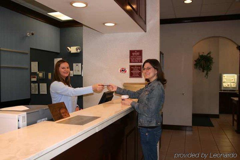 Hampton Inn Roxboro İç mekan fotoğraf